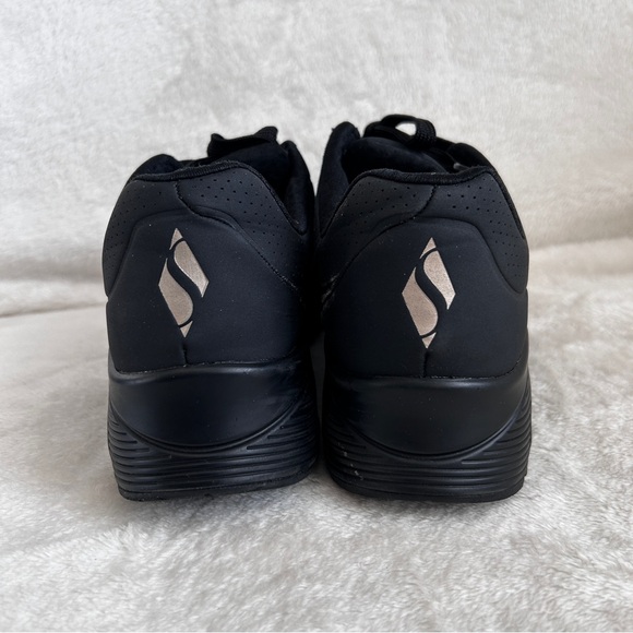 Skechers Women's Uno -Stand On Air Fashion Sneakers - Picture 5 of 8